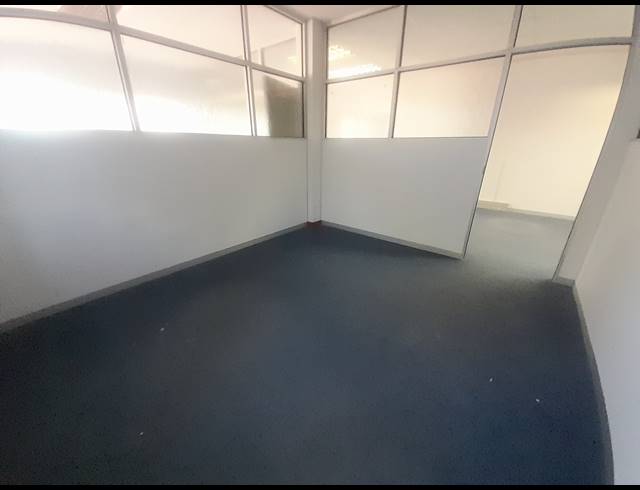 480M² OFFICE RENTED IN WALMER